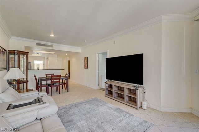 260 East Flamingo Road 304, Las Vegas, NV 89169