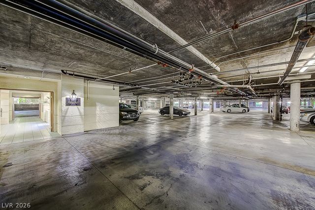 260 East Flamingo Road 304, Las Vegas, NV 89169