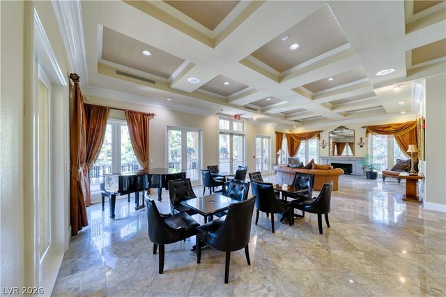 260 East Flamingo Road 304, Las Vegas, NV 89169