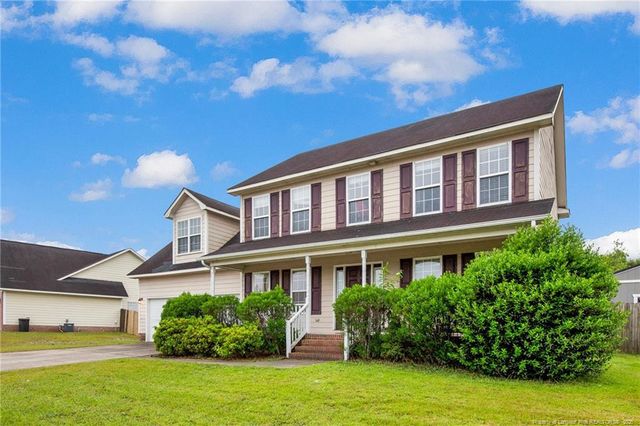 188 Fallingleaf Drive, Raeford, NC 28376