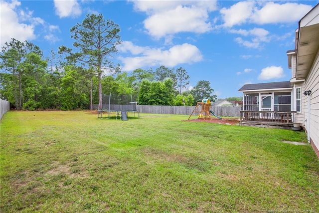 188 Fallingleaf Drive, Raeford, NC 28376