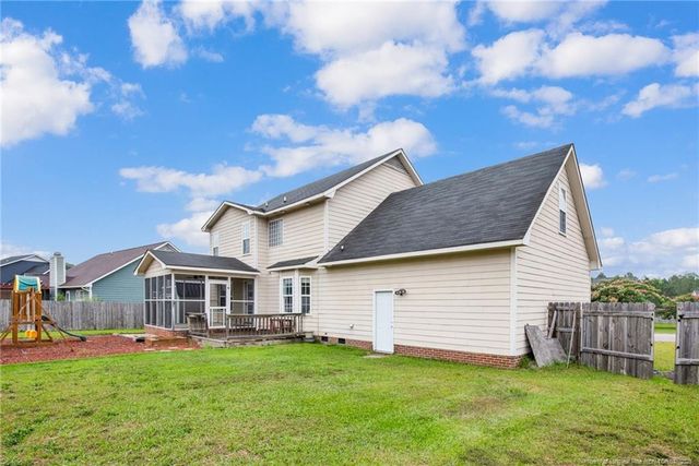 188 Fallingleaf Drive, Raeford, NC 28376