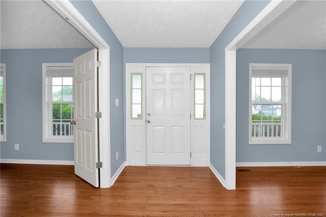 188 Fallingleaf Drive, Raeford, NC 28376