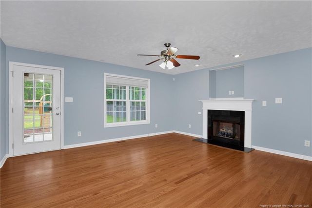 188 Fallingleaf Drive, Raeford, NC 28376
