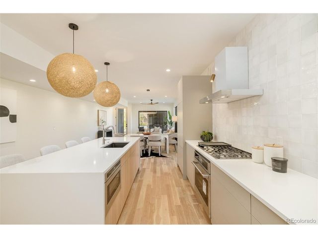 566 Cook St, Denver, CO 80206