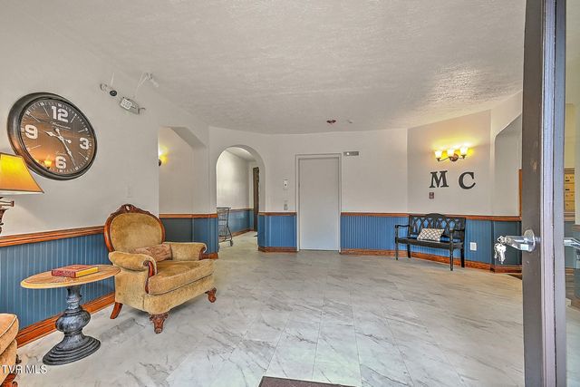 701 West Locust Street Apt 17, Johnson City, TN 37604