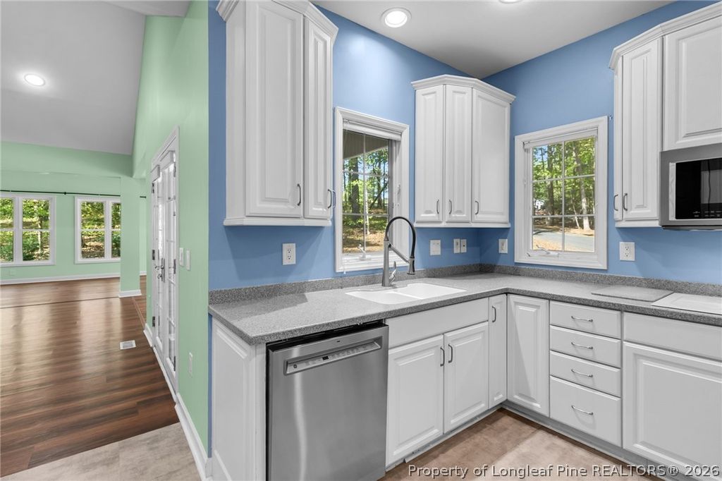 104 Greenside Lane, Sanford, NC 27332 — photo 16