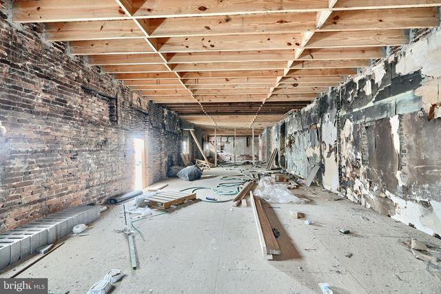 2044 WALBROOK AVE, Baltimore, MD 21217