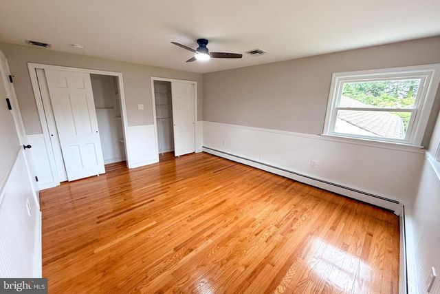 373 KINGS HWY, Swedesboro, NJ 08085