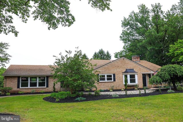 373 KINGS HWY, Swedesboro, NJ 08085