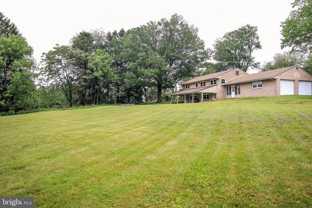 373 KINGS HWY, Swedesboro, NJ 08085