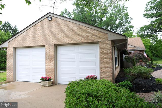 373 KINGS HWY, Swedesboro, NJ 08085