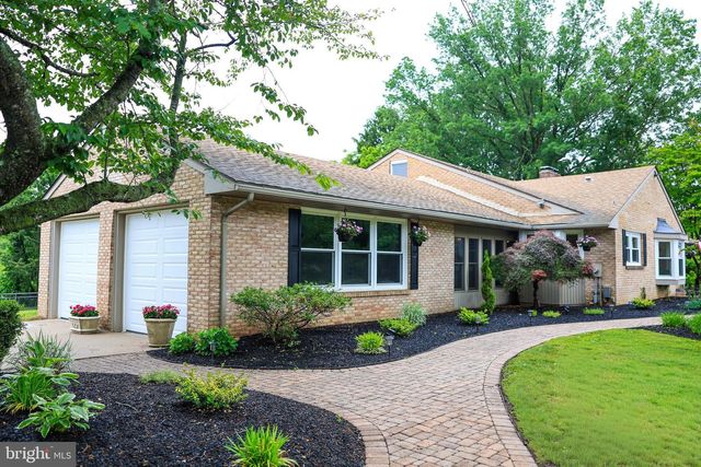 373 KINGS HWY, Swedesboro, NJ 08085