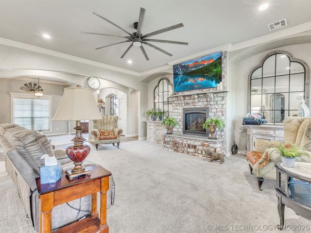 8018 N 144th Avenue E, Owasso, OK 74055