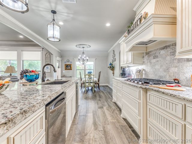 8018 N 144th Avenue E, Owasso, OK 74055