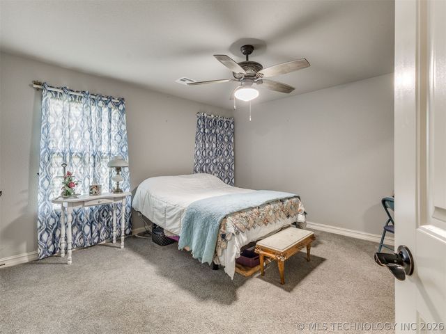 8018 N 144th Avenue E, Owasso, OK 74055