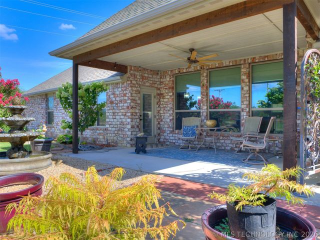 8018 N 144th Avenue E, Owasso, OK 74055