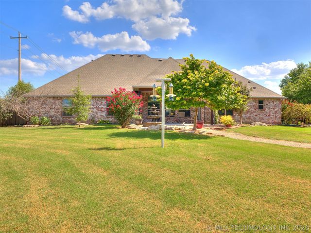 8018 N 144th Avenue E, Owasso, OK 74055