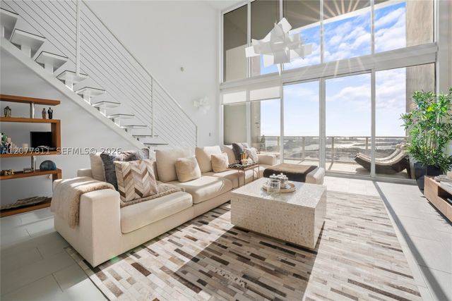 1040 Biscayne Blvd 3203, Miami, FL 33132