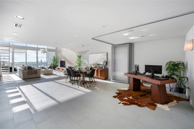 1040 Biscayne Blvd 3203, Miami, FL 33132