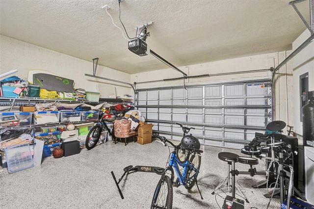 1033 Eucalyptus Dr, Hollywood, FL 33021