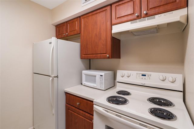 3300 Pebblebrook Drive 62, Seabrook, TX 77586