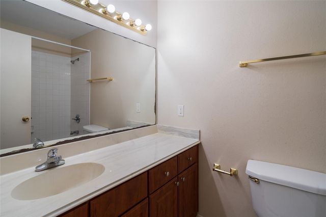 3300 Pebblebrook Drive 62, Seabrook, TX 77586