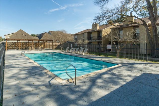 3300 Pebblebrook Drive 62, Seabrook, TX 77586
