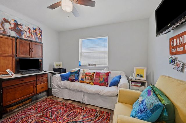 121 Kiowa Drive W, Lake Kiowa, TX 76240