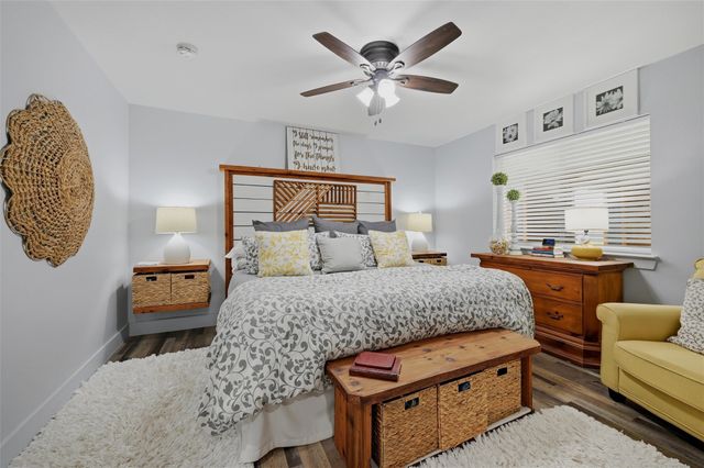 121 Kiowa Drive W, Lake Kiowa, TX 76240