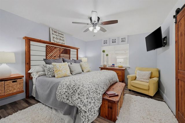 121 Kiowa Drive W, Lake Kiowa, TX 76240