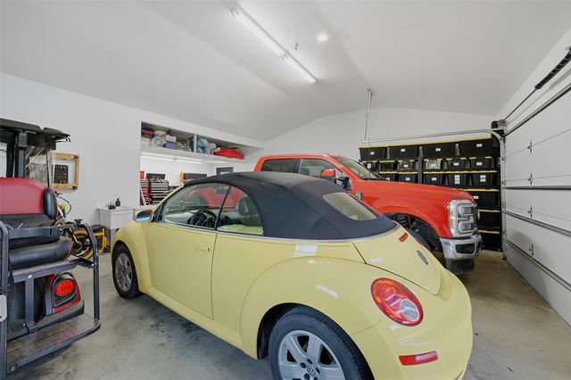 121 Kiowa Drive W, Lake Kiowa, TX 76240