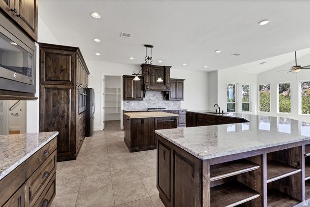 947 W AMETHYST DR, St. George, UT 84770