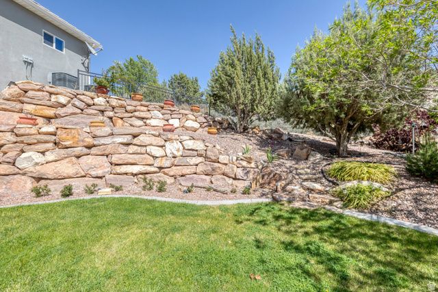 947 W AMETHYST DR, St. George, UT 84770