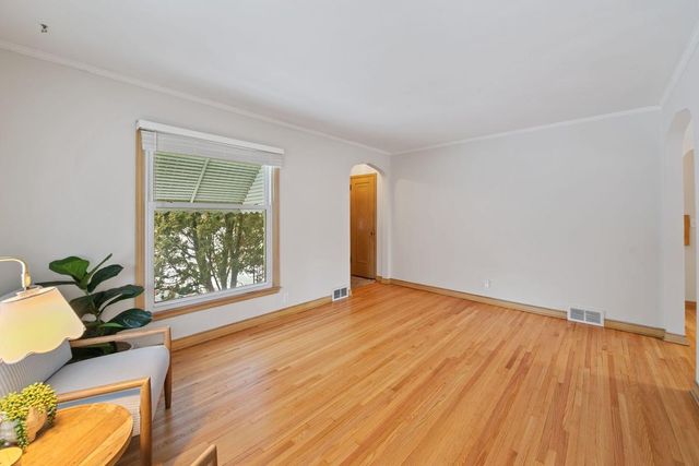 6233 Irving Avenue S, Richfield, MN 55423