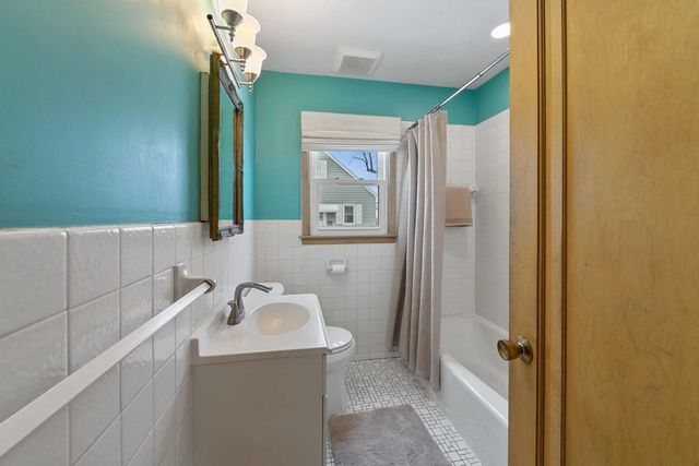 6233 Irving Avenue S, Richfield, MN 55423