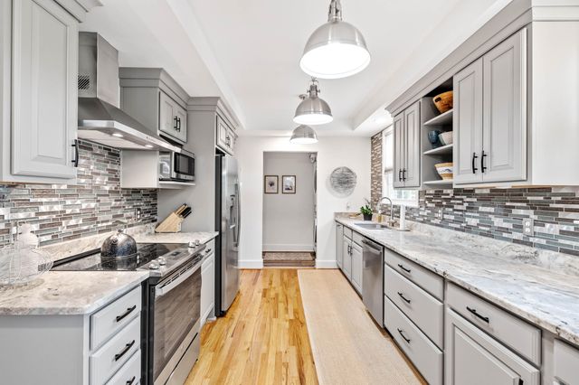 200 Warren Street, Walterboro, SC 29488
