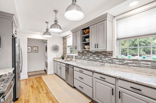200 Warren Street, Walterboro, SC 29488