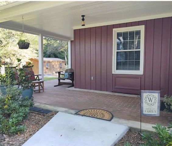 200 Warren Street, Walterboro, SC 29488