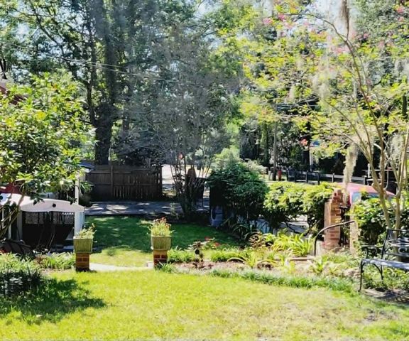 200 Warren Street, Walterboro, SC 29488