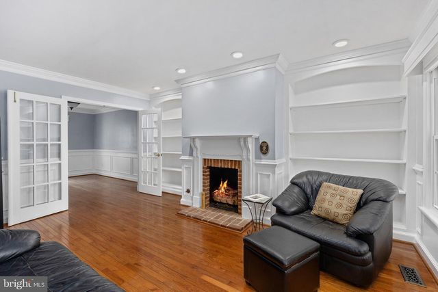 3123 WOODLAND LN, Alexandria, VA 22309