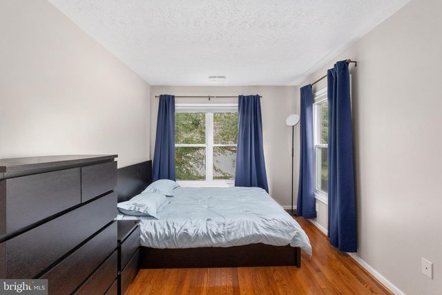 3123 WOODLAND LN, Alexandria, VA 22309