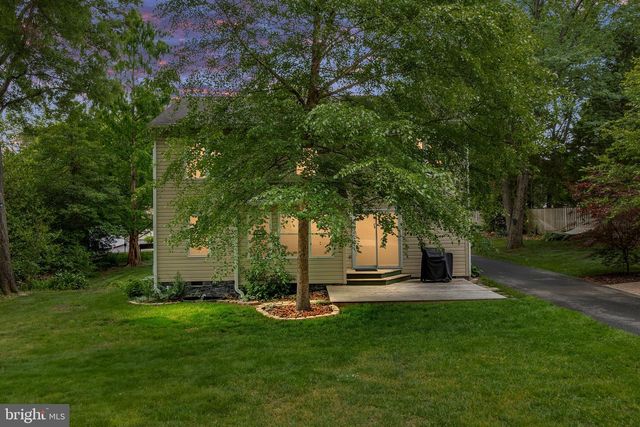 3123 WOODLAND LN, Alexandria, VA 22309