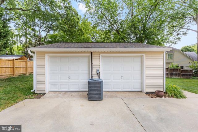 3123 WOODLAND LN, Alexandria, VA 22309