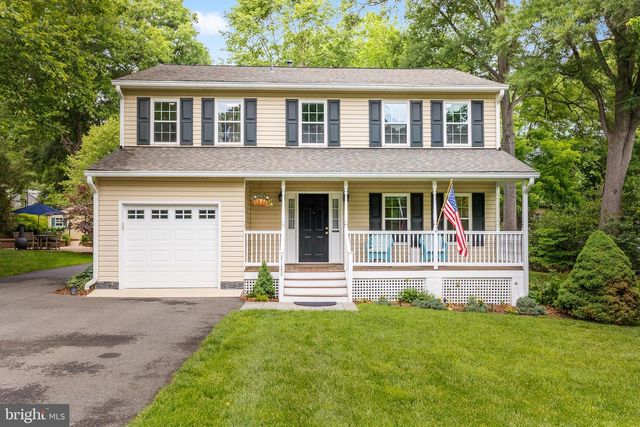 3123 WOODLAND LN, Alexandria, VA 22309