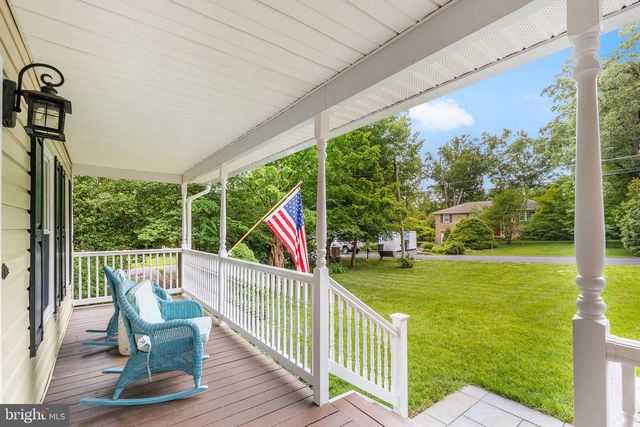 3123 WOODLAND LN, Alexandria, VA 22309