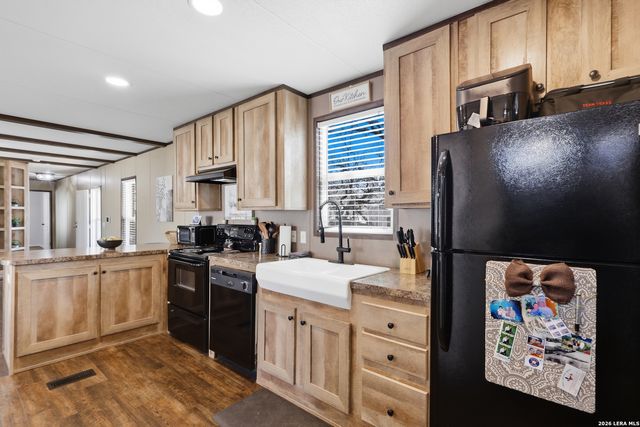 285 Brianna, Von Ormy, TX 78073