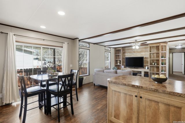 285 Brianna, Von Ormy, TX 78073