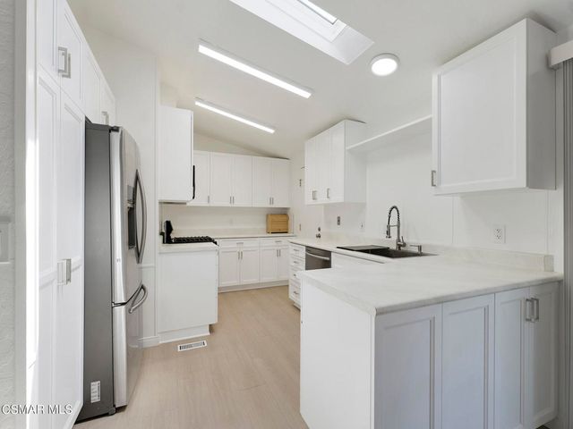 32055 Emerald Lane, Castaic, CA 91384