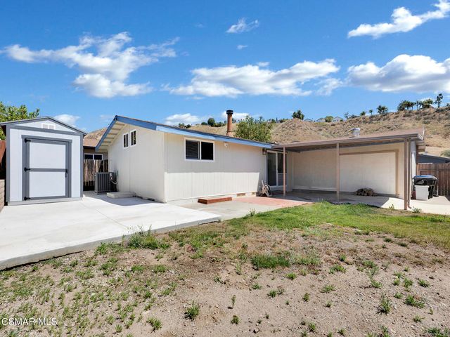 32055 Emerald Lane, Castaic, CA 91384